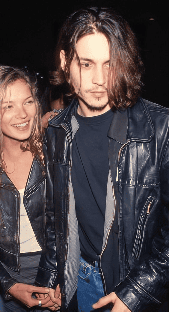 Iconic 90s and 2000s Fashion Trends You Can Still Rock Today 69