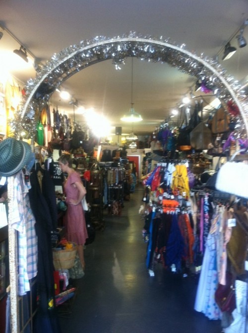 guvnor's vintage and thrift store brooklyn