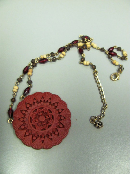 ethnic red necklace