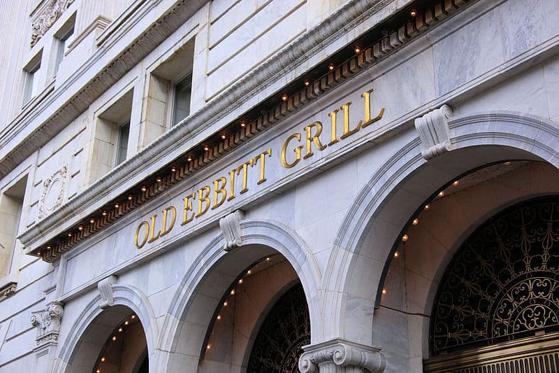 8 Old-Fashioned Restaurants Everyone Should Visit at Least Once in Their Lifetime