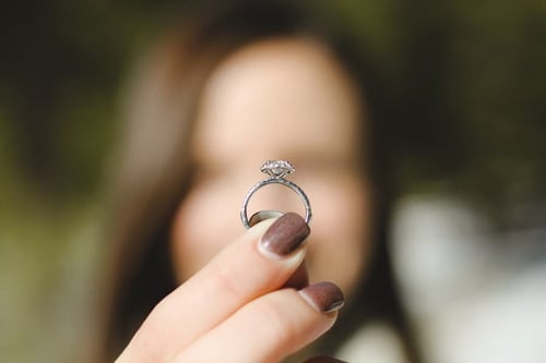 5 Simple Steps to Get that Perfect Engagement Ring You Want 10