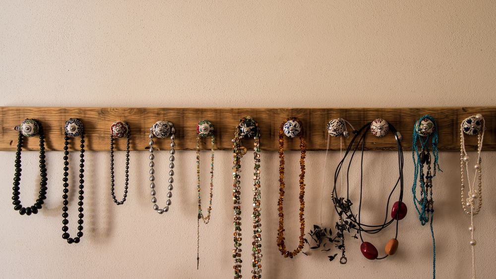 How to Organize Your Vintage Jewelry and Keep Your Favorites on Hand 11