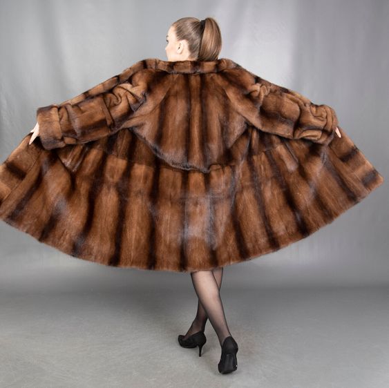 Mink Fur Coat Colors Explained, Natural vs Ethically-Sourced 19