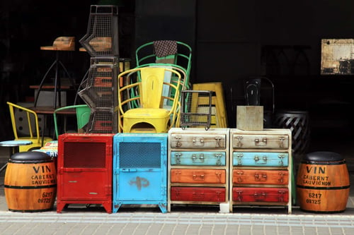 10 Selling Tips for Making Fast Money at Flea Markets 33