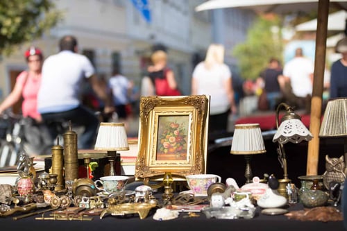 10 Selling Tips for Making Fast Money at Flea Markets 41
