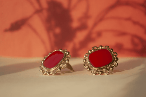 Vintage Jewelry: Tips for Appraisal and Proper Care 16